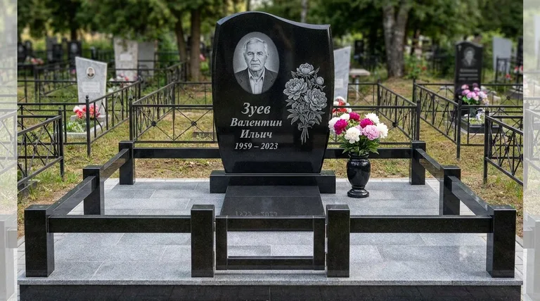 Памятник с гравировкой пионов — выполненная работа «Зуев» в Кемерово