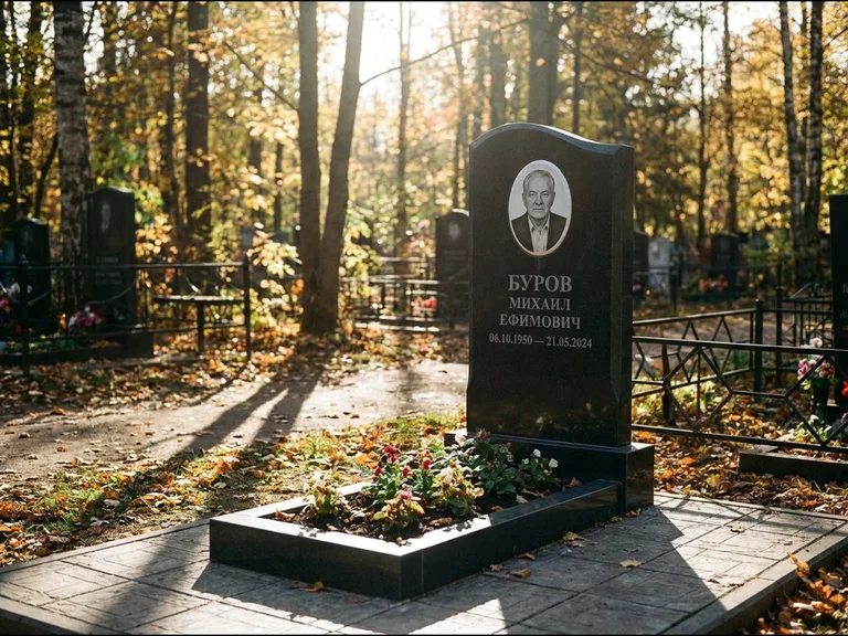 Овальный керамический портрет — установленная работа в Кемерово
