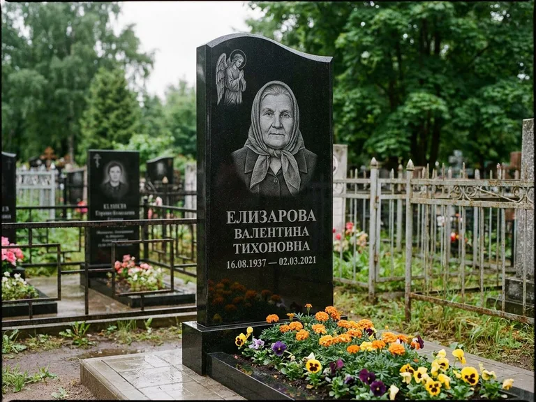 Памятник с гравировкой ангела — гравировка ангела с голубем по диагонали стелы, работа «Пантелеева» в Кемерово