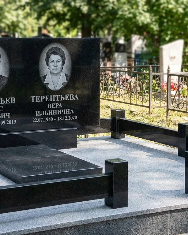 Премиум памятник под ключ с золочёной гравировкой в Кемерово