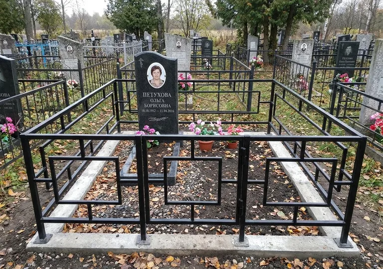 Пакет Эконом — сварная ограда с бетонированием ножек