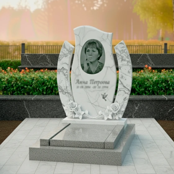 Комбинированный памятник с резьбой роз и голубем, мрамор Тассос